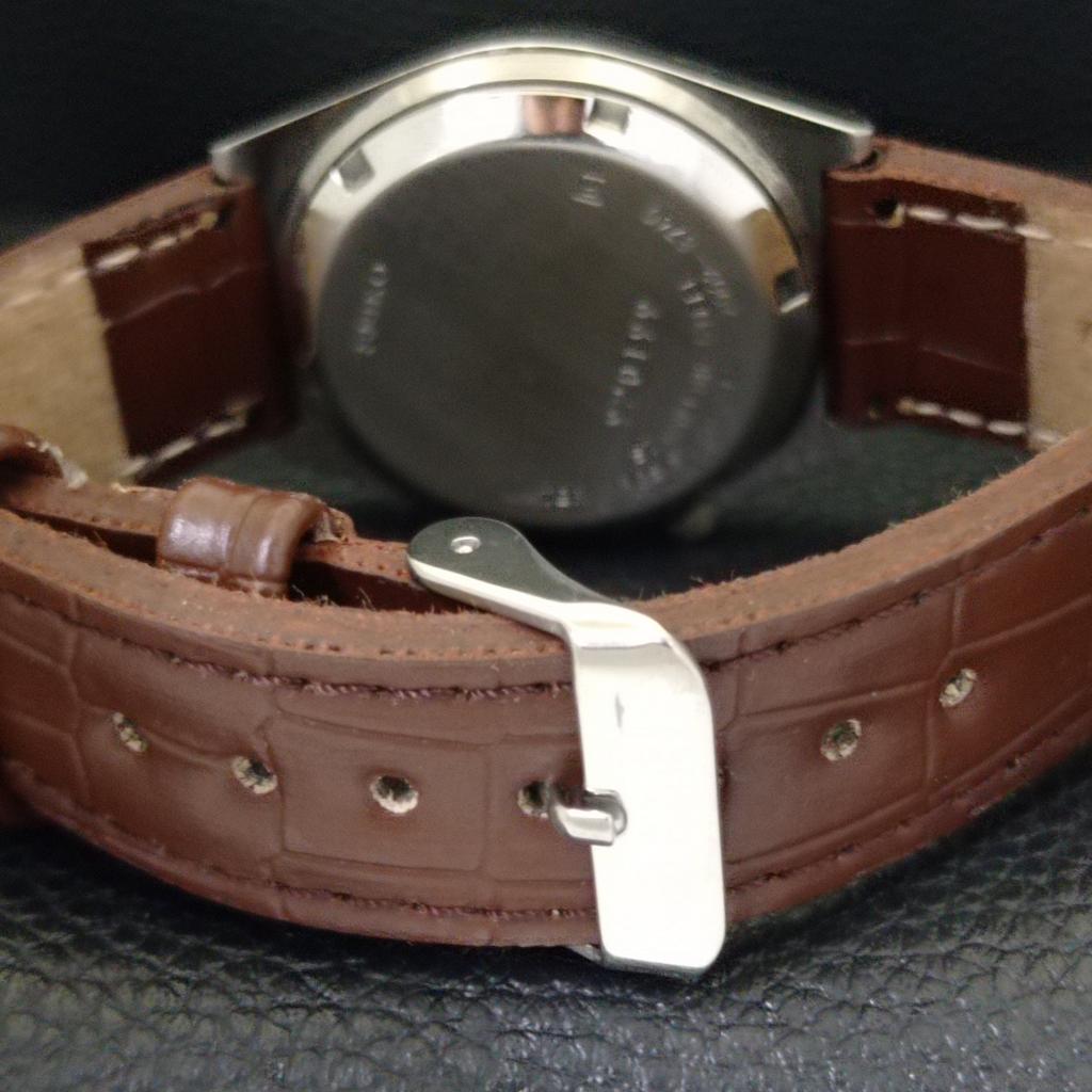 SEIKO 5 AUTOMATIC VINTAGE JAPAN 7009A MENS SILVER COLOR DIAL WATCH a701348-5 R206a-a701348