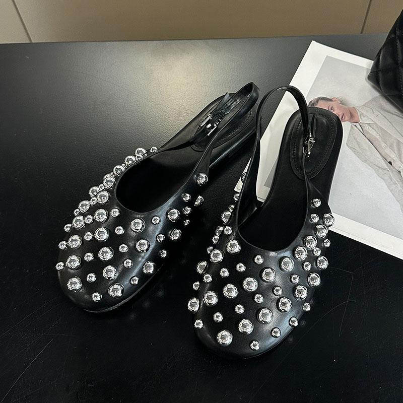 Fashion Fashion Metal Rivet Women Flats Sandals Shoes Female Buckle Strap Footwear Round Toe Ladies Flats Sandals Shoes Big Size 43