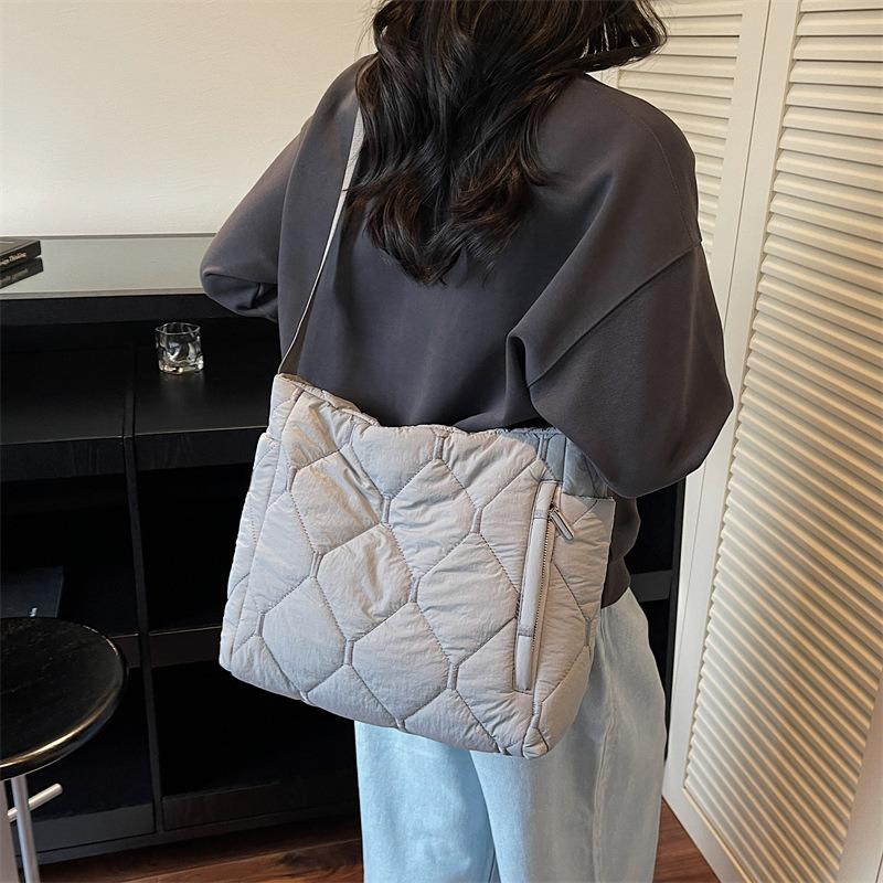 Cotton Bag Women's Large-capacity New Autumn and Winter Versatile Shoulder Messenger Bag Class Commuter Tote Bag