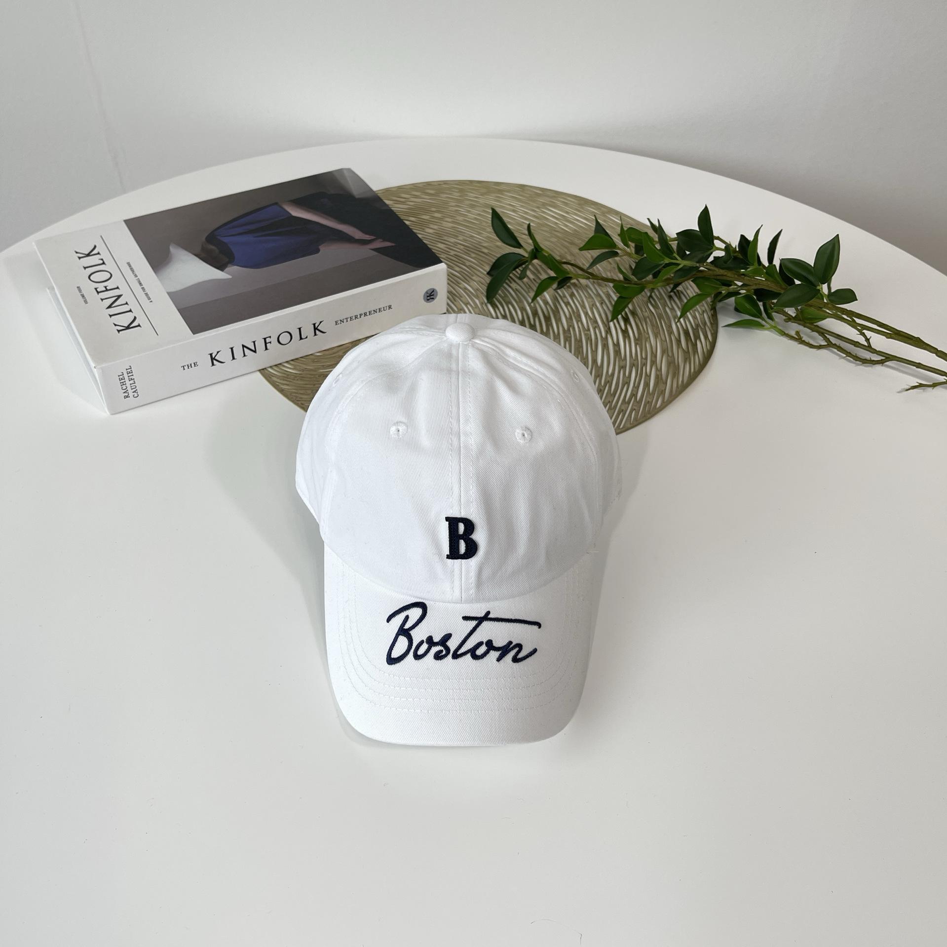 

Мягкая шляпа сверху женская корейская осенне-зимняя кепка в стиле ретро с буквой B, широкие поля, показывающие лицо, маленькая ветрозащитная бейсболка мужская Adjustable белый