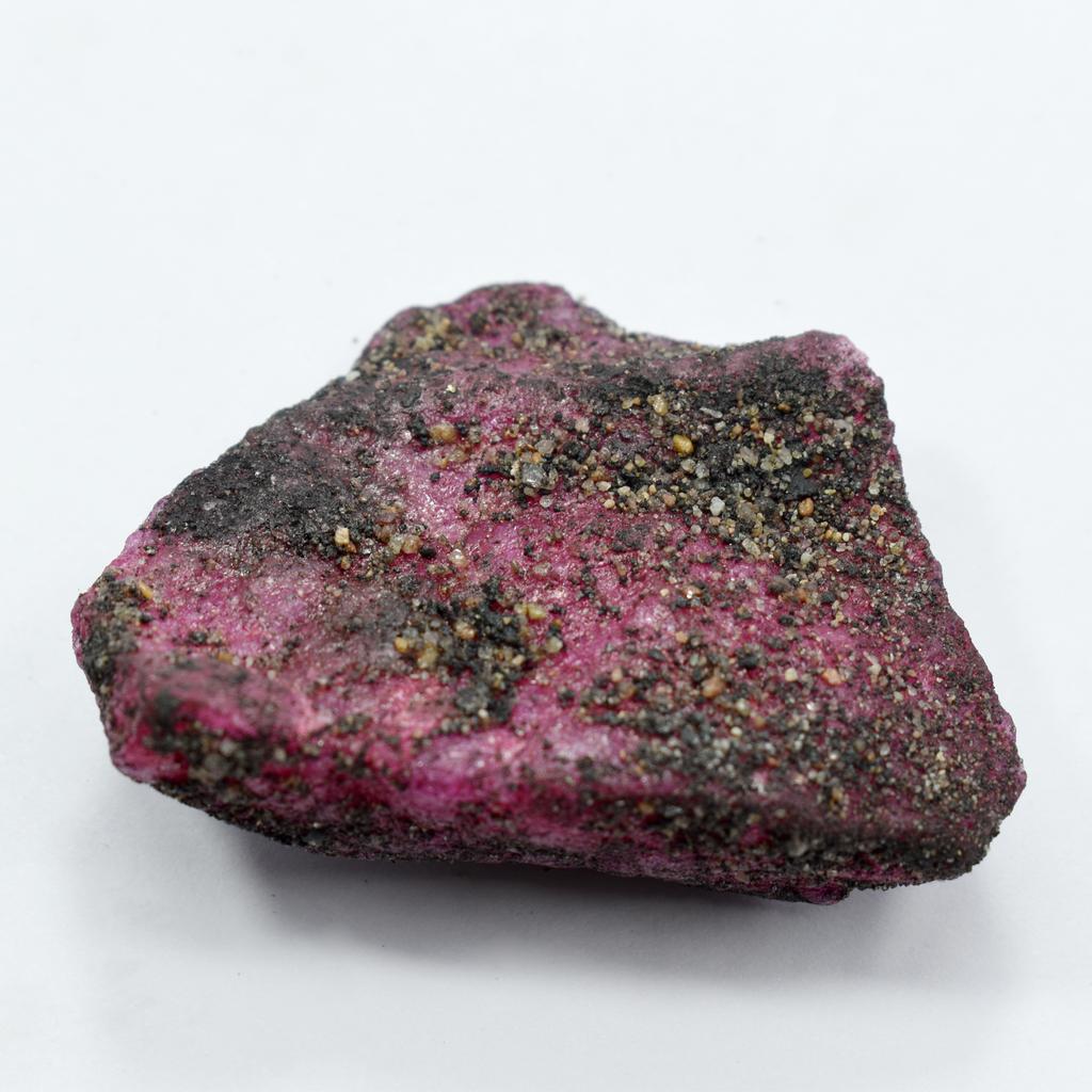 Natural Red Ruby Loose Gemstone 144.85 Ct Uncut Rough for Lapidary and Gem Collections