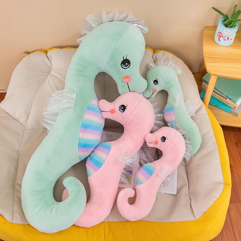 Buntes Seepferdchen Plüschtier Großes Stofftier Puppe für Kinder Cartoon Stil Pferdedesign