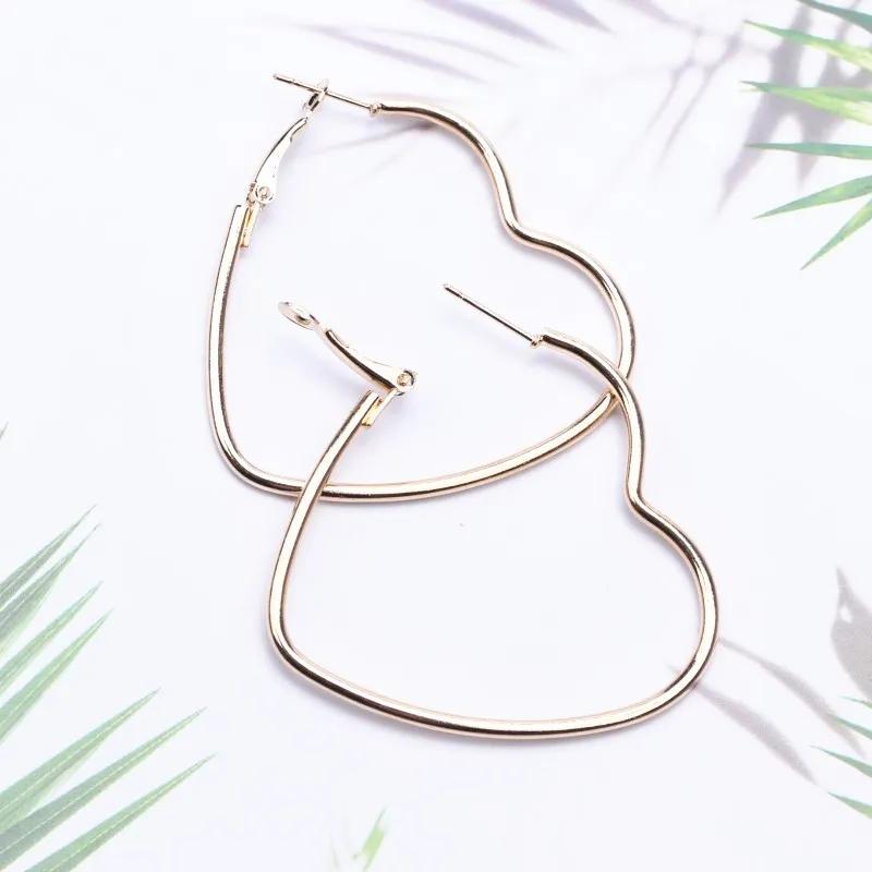 EK2095 New Fashion Hollow Peach Heart Earring Metal Plating Ornaments Simple Dangle Ear For Women Copper Brincos Jewelry