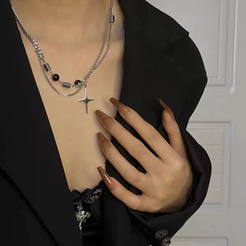 Mangxing Beaded Splicing Double-layer Stacked Necklace Design Ins Cold Wind Hip-hop Collarbone Chain