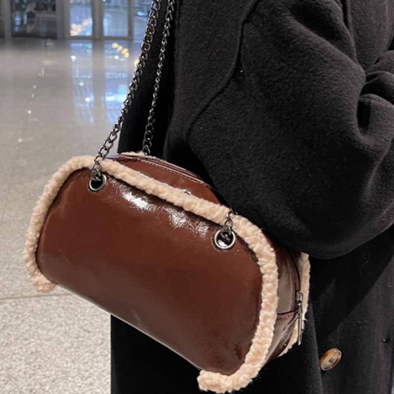 Foreign-style texture handbag women's 2025 autumn new Mao retro simple foreign-style commuter chain shoulder messenger bag