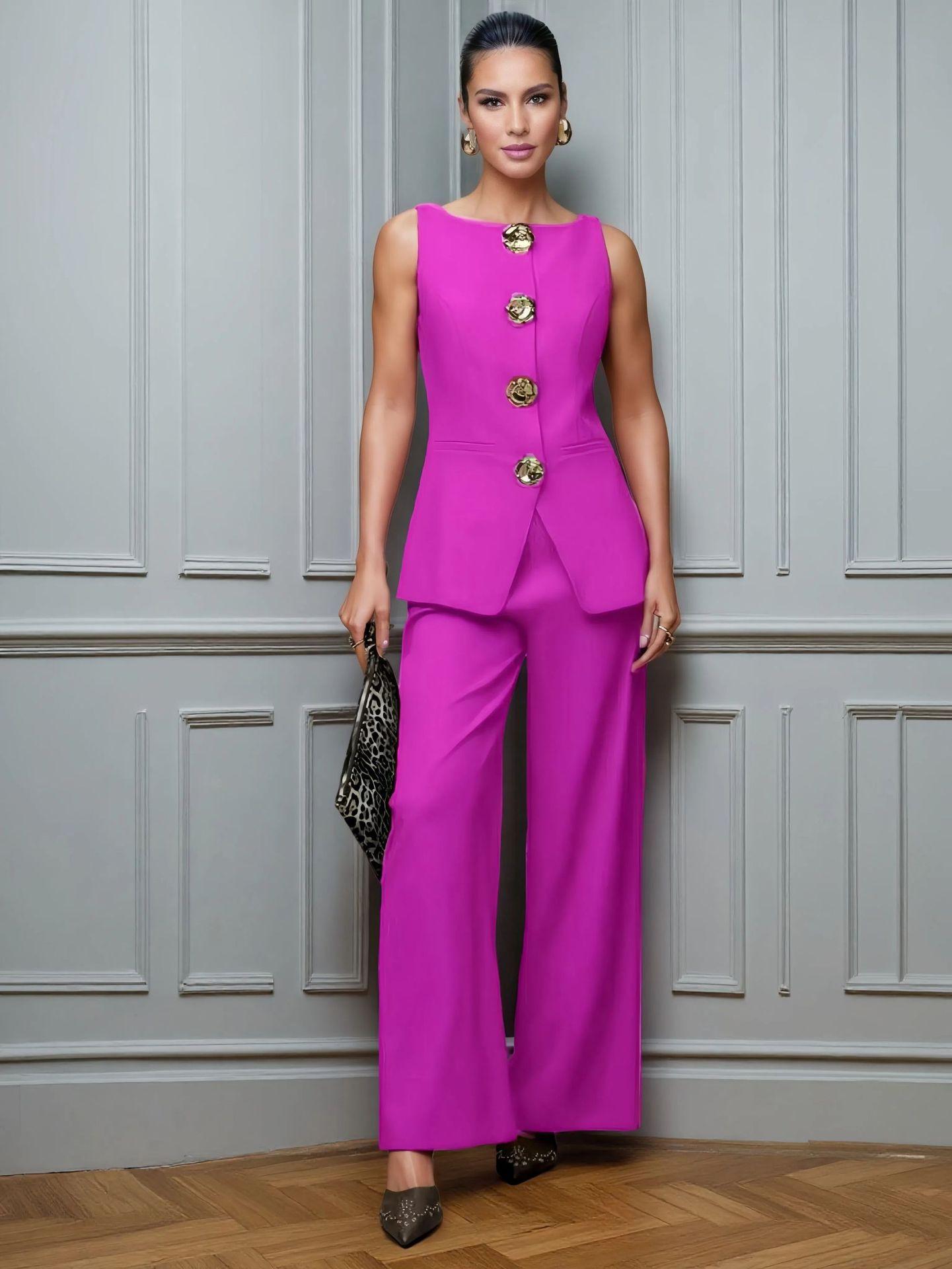 

Multicolor Sleeveless Jumpsuit with Wide Leg Pants XXL рожевий червоний колір