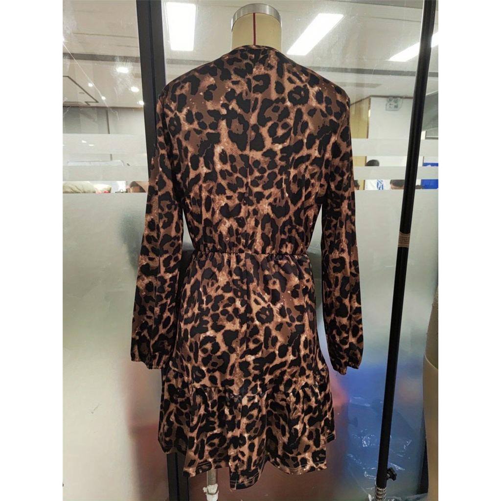 Women's Long-sleeved V-neck Casual Waist-hugging Leopard Print Knee-length Dress