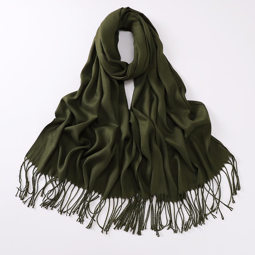 Autumn and Winter Multiple Solid Color Imitation Cashmere Scarves for Women, Single Color Thickened Warm Tassel Shawl Scarf, Scarf in Red