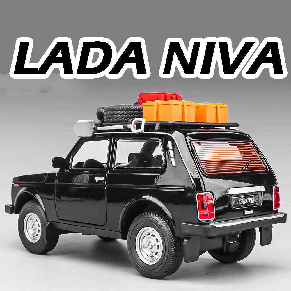 1:24 Lada NIVA 300SL Model Toy Vintage Cars Alloy Diecast Shock Absorption Sound Light Doors Opened Miniature Vehicles for Kids