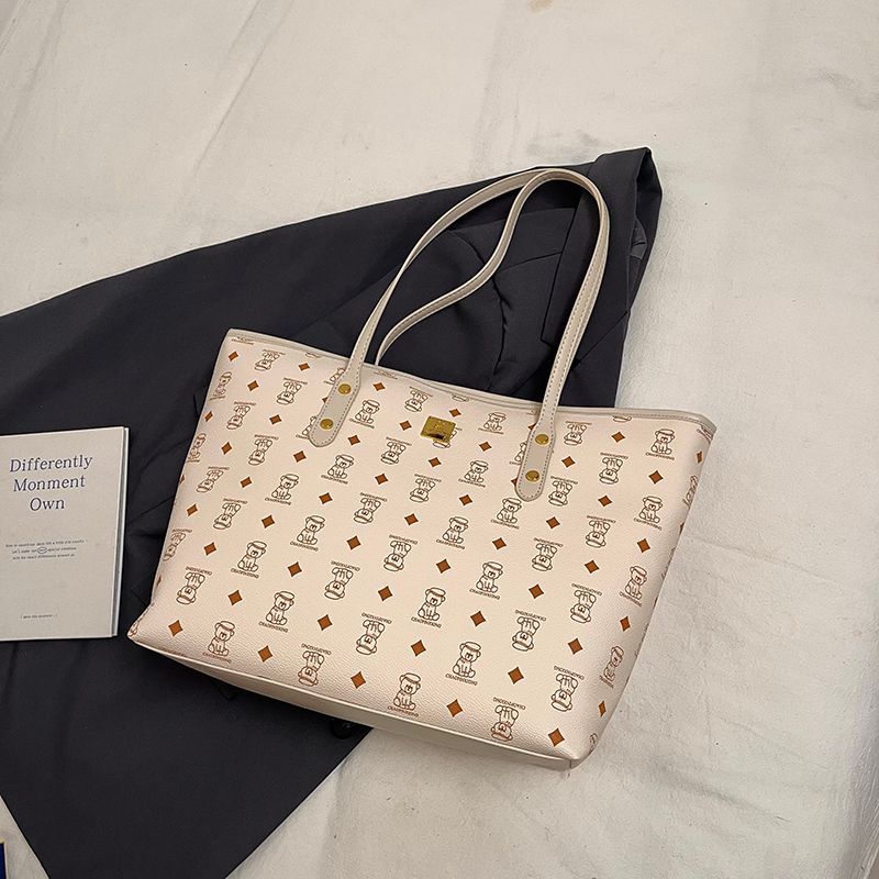 

Leisure Commute Retro Large Capacity Bag Female 2025 New Arrival Autumn and Winter Wild Shoulder Bag Go out to Work Tote Bag White without pendant