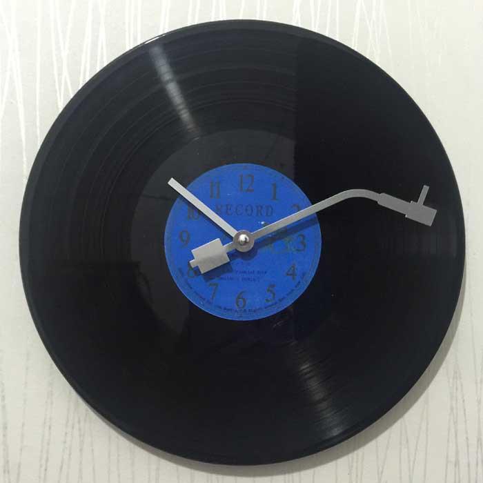 European and American Retro Vinyl Record Hanging Clock Creative Plastic Wall Clocks Ktv Living Room Study Wall Decoration