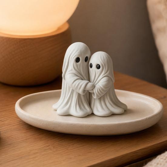 Halloween Hugging Ghost Statue, Resin Ghost Table Ornament, Cute Healing Ghost Statue Desktop Decoration, Healing Ghost Sculpture Art Piece for Home
