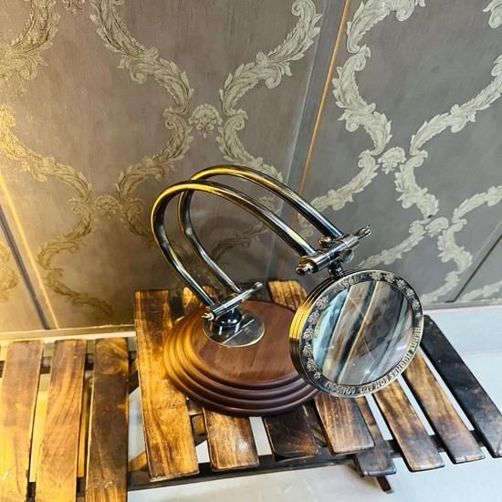 Brass Adjustable Reading Magnifying Glass Wood Base Nautical Table Top Decor Wedding Anniversary Christmas Birthday Gif
