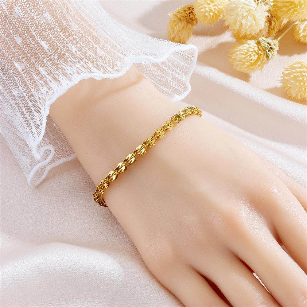 Meichen 18k Gold Non-Fading Titanium Steel Women's Fashion Bracelets - Simple, Versatile, Trendy European and American Style.