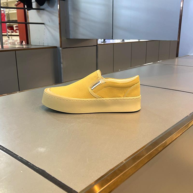 Spring and summer new thick-soled low-top board shoes, light and comfortable leisure sports xs
