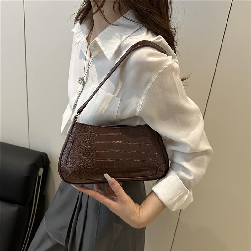 Popular solid color, texture, temperament, versatile urban commuting, simple and high-value women's portable shoulder underarm bag