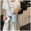 New products in summer, fashionable and fresh, casual, portable bucket bag temperament, women's commuter messenger bag