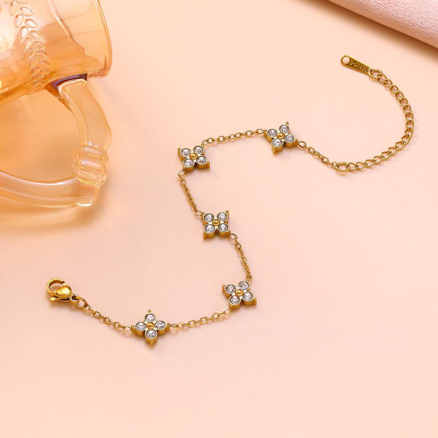 European & American Light Luxury Diamond-Inlaid Four-Leaf Clover Titanium Steel Bracelet for Women - High-End Versatile Hand Jewelry