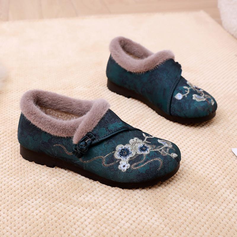 Winter Fleece Inside Loafer Shoes for Women Comfortable Outdoor Anti-Slip Shoes Women's Embroideries Warm Fur Lined Shoes Flat Platform Shoes