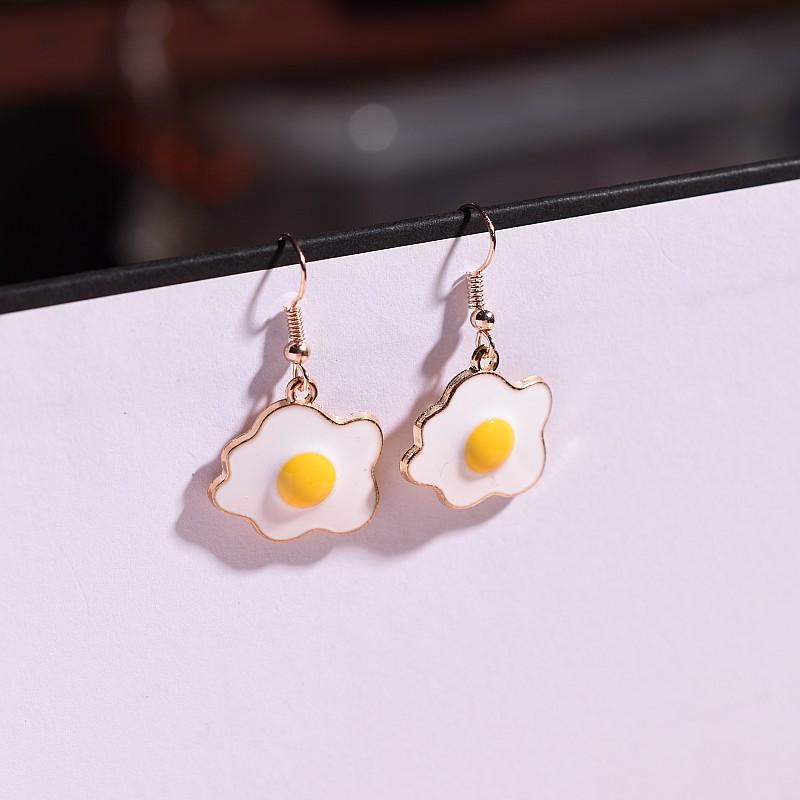 Orecchini Uovo Fritto: Accessori carini e divertenti per ragazze