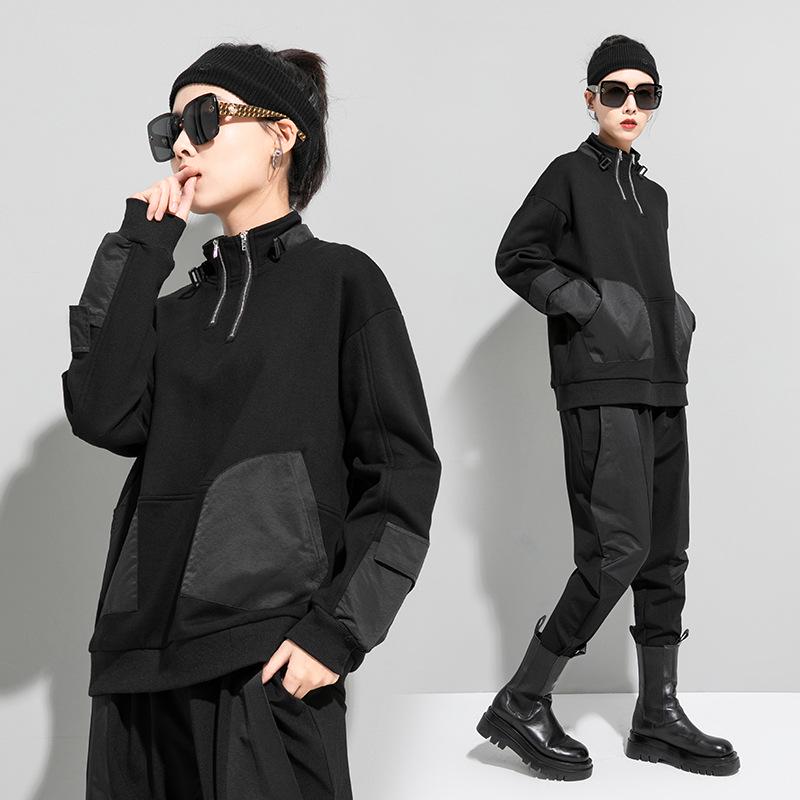 Black Street Style Slimming Pullover with Patch Pockets