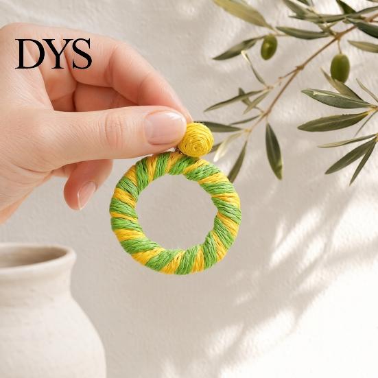 Easy Wear Earlobe Friendly 1 Pair Boho Raffia Circle Earrings for Women, Summer Handmade Large Straw Rattan Round Drop Dangle Earrings, Statement
