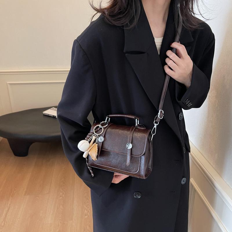 Niche American Texture Portable Small Bag Women's 2025 New Trendy Versatile Commuter Bag Shoulder Messenger Bag