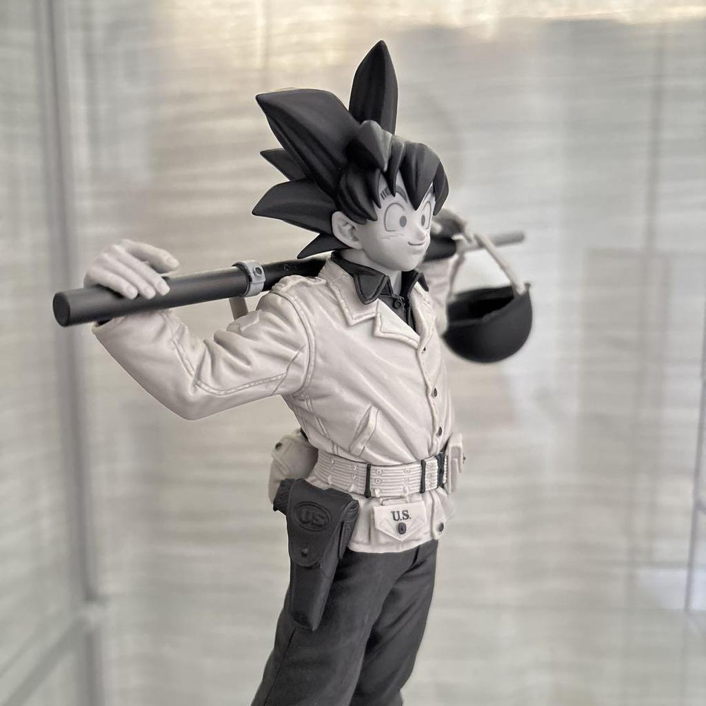 [USED] Dragon Ball Figure BWFC Army Goku Monochrome