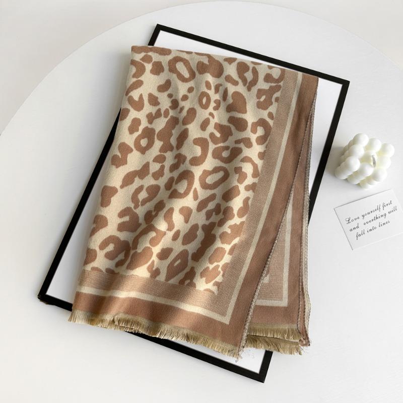 Scarf Women's winter imitation cashmere scarf High-end sense versatile retro long shawl Warm dual-purpose scarf