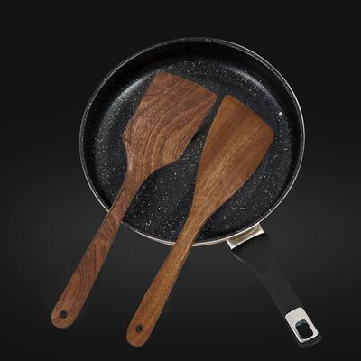 1/2Pcs Wooden Spatulas for Nonstick Pans Long Handle Flat Frying Spatula Angled Wooden Turner for Mixing Scraping Baking