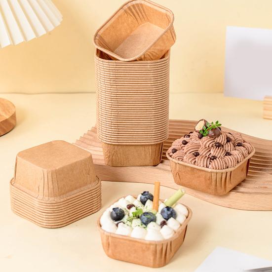 50 ks košíčků na muffiny Snadno se vyjímají Jednorázové Nepřilnavé Odolné vůči vysokým teplotám Design srolovaného okraje Pečicí papír Zesílený Čtvercový Košíček na Cupcake Pečení