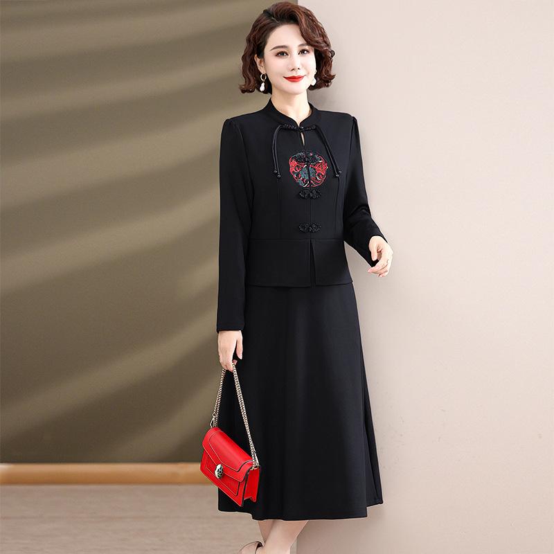 2026 Elegant Chinese Mother's Day Dress for Mid-Aged Women - Long Skirt for Mother-in-Law at Weddings