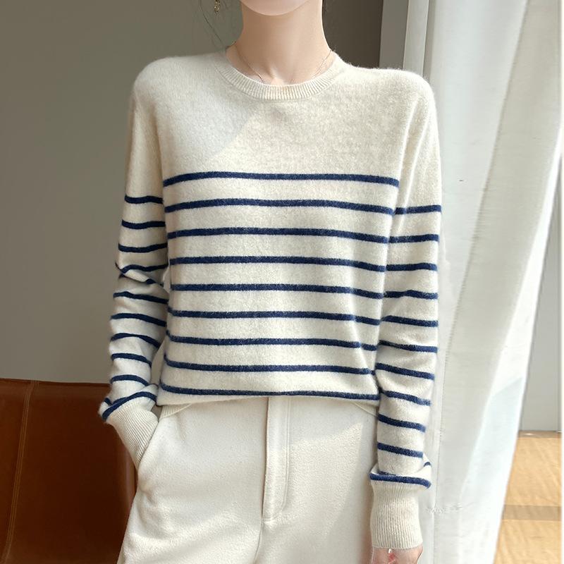 Round-neck Striped Cardigan for Women In Autumn and Winter Latest Trendyable and Versatile Skin-friendly and Warm Cashmere Knitted Base Sweater