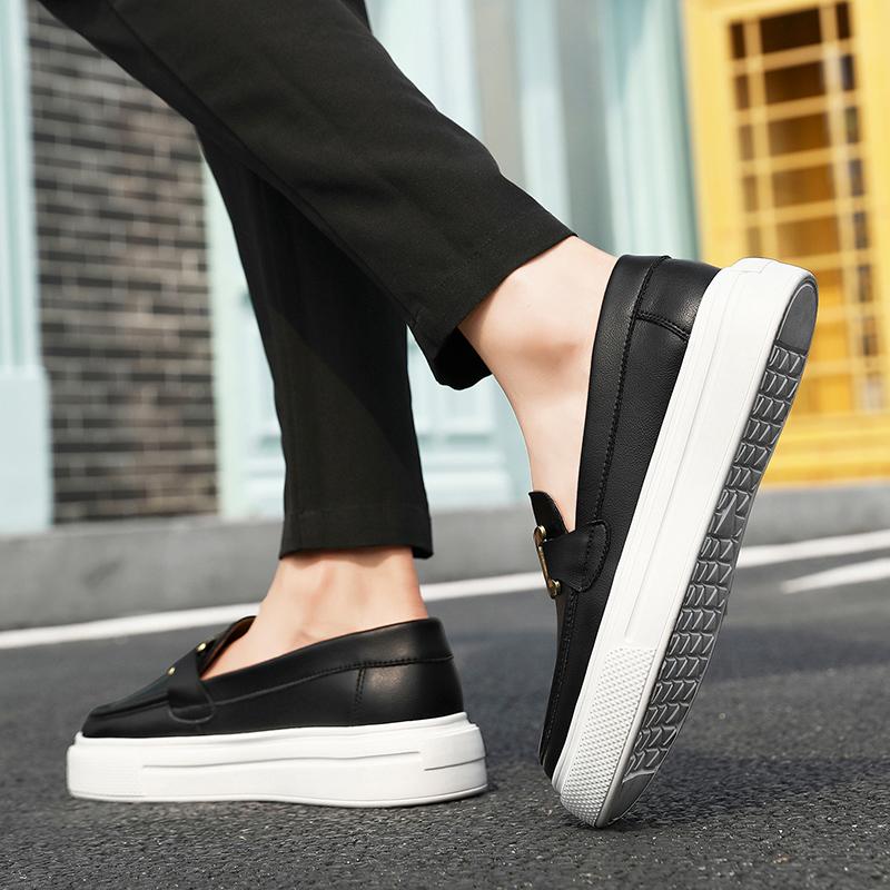 Fashion Classic Beige Loafers Men Breathable Leather Shoes Flat Casual Shoes Men Slip-on Peas Shoes for Men Footwear Mocasines Hombre