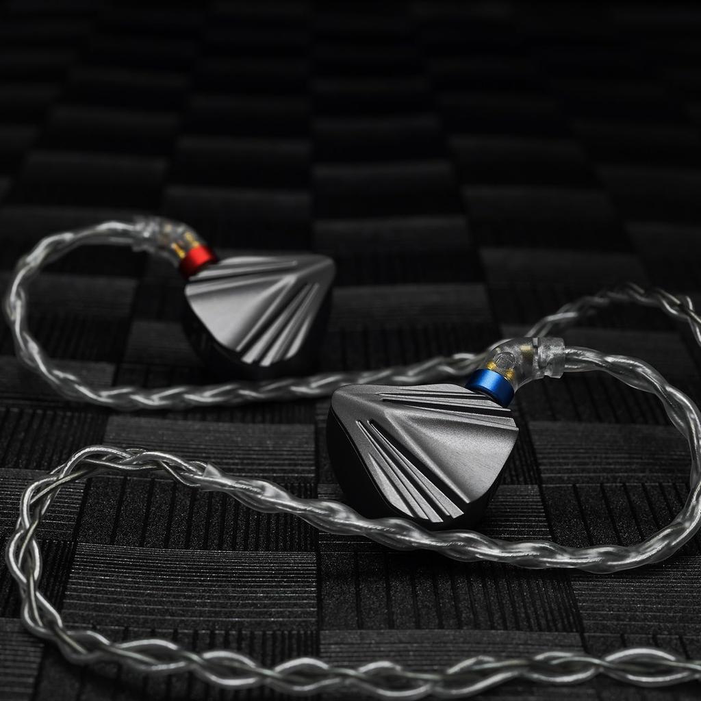 HiFiGo CVJ Kumo Flagship 8 BA Balanced Armature IEM Earphones with 4 Tone Tuning Switch and 3 Interchangeable Plugs In-Ear Monitors, In-Ear (Kumo)