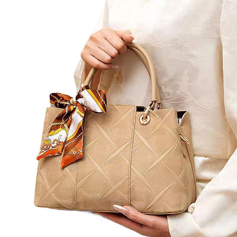 Mother's Day Large Capacity Crossbody Handbag for Women: Practical Fashion Gift for Moms & Mother-in-Laws