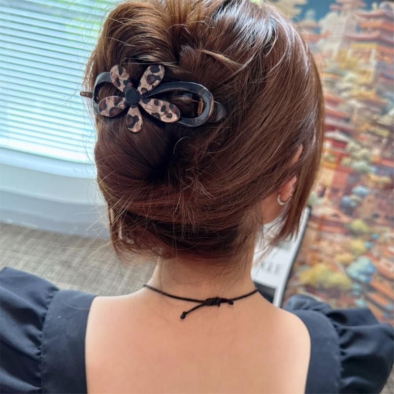 Elegant Leopard Print Acrylic Twist Hair Clip Secure NonSlip Hair Grip For Women Girl Daily Hair Styling Accessories