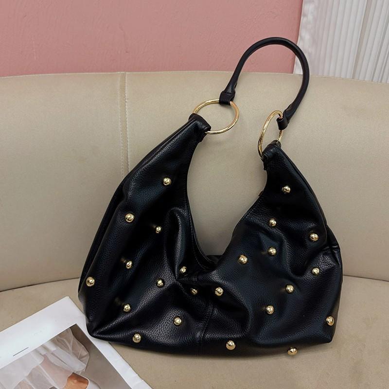 

Fashion Large Capacity Bag Casual Commuter Underarm Bag Fashion Rivet Underarm Shoulder Tote Bag