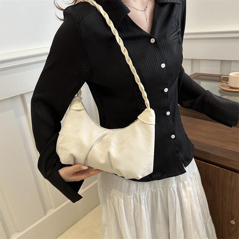 Fashionable Cloud Pleated Shoulder Bag For Daily Use Soft And Spacious With Comfortable Design
