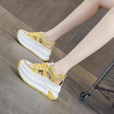 Sandali romani da donna 2025 nuovi cavi traspiranti suola spessa con design ad altezza aumentata nicchia moda casual scarpe da papà