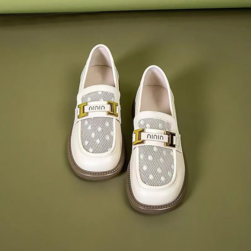 

2025 новые летние туфли на толстом каблуке, тонкие, маленькие, кожаные, женские, сетчатые, дышащие, повседневные лоферы, туфли на одной педали для работы 40