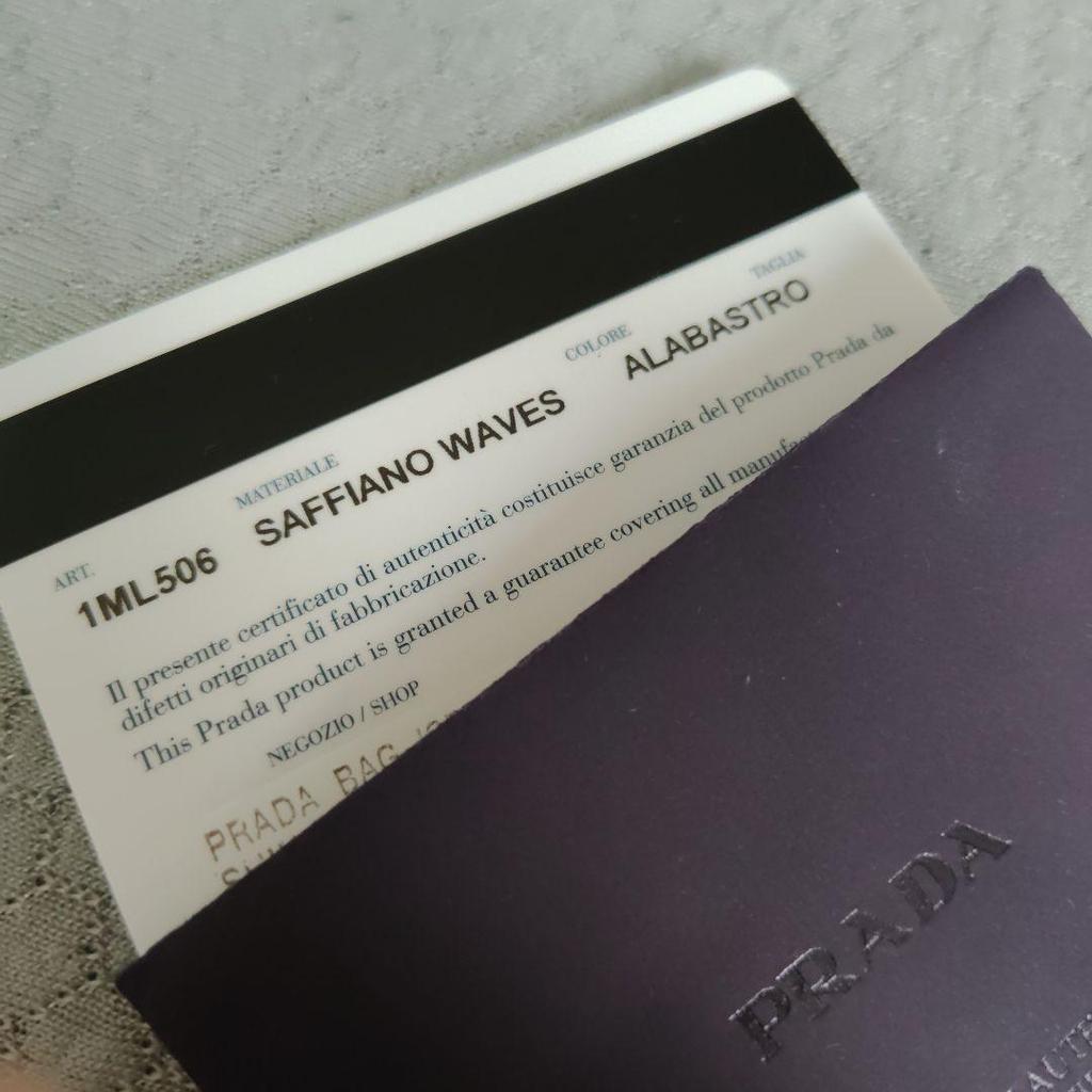 Used PRADA Saffiano long wallet pink