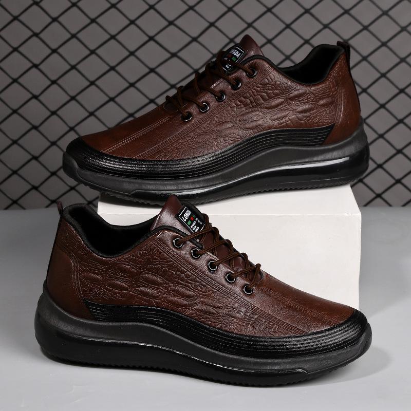 Wholesale  Four Seasons New Casual Pumps Leather Shoes Waterproof British Style Business Men's Sneakers Breathable Clunky Sneakers