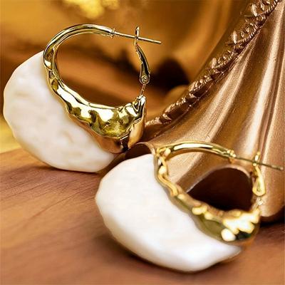 Onregelmatige Metalen Faux Parel Hoepeloorbellen voor Dames Elegante Vintage Sieraden Bruiloftsaccessoires Cadeaus