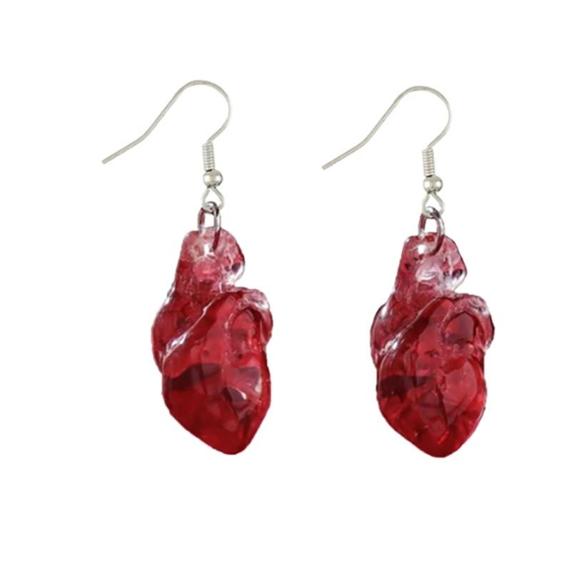 Women Gothic Resin Human‑Heart‑Shaped Necklace, Bold Exaggerated Organ Design Pendant, Fashion Decorative Neck Ornament for Holiday Costume