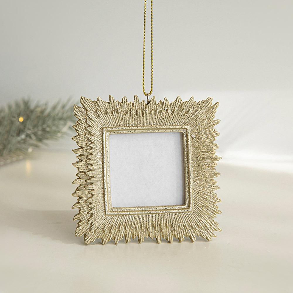 Gold Christmas Hanging Decoration Resin Hazelnut Pinecone Hanging Pendants Deer Horse Angel Soldier Christmas Tree Ornament