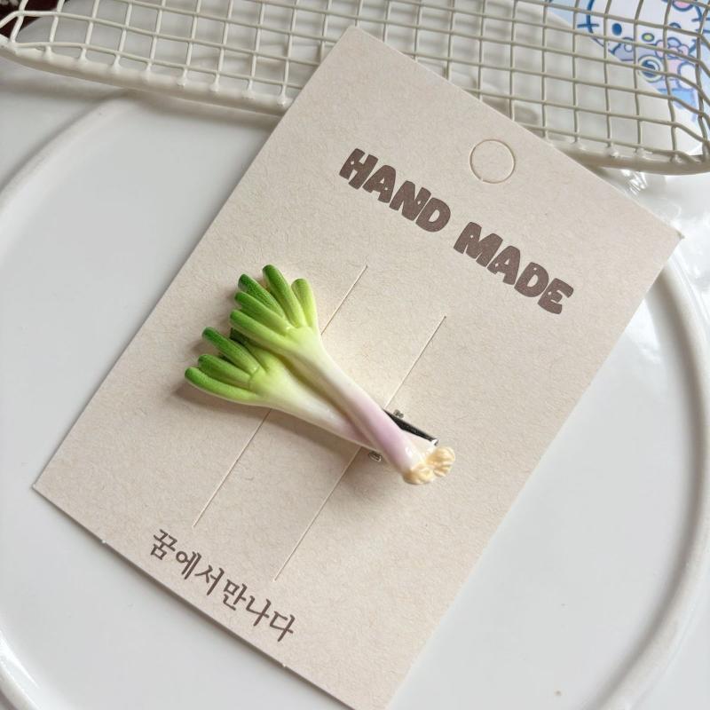 Funny Realistic Food Vegetable Barrettes Novelty Shape Hair Pins 2Pcs Random Styles Cute Hair Accessories for Party Favors