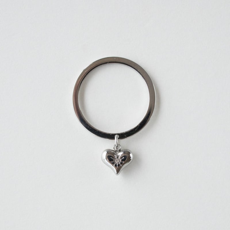 MERRYMOTIVE Mini cubic heart with surgical ring