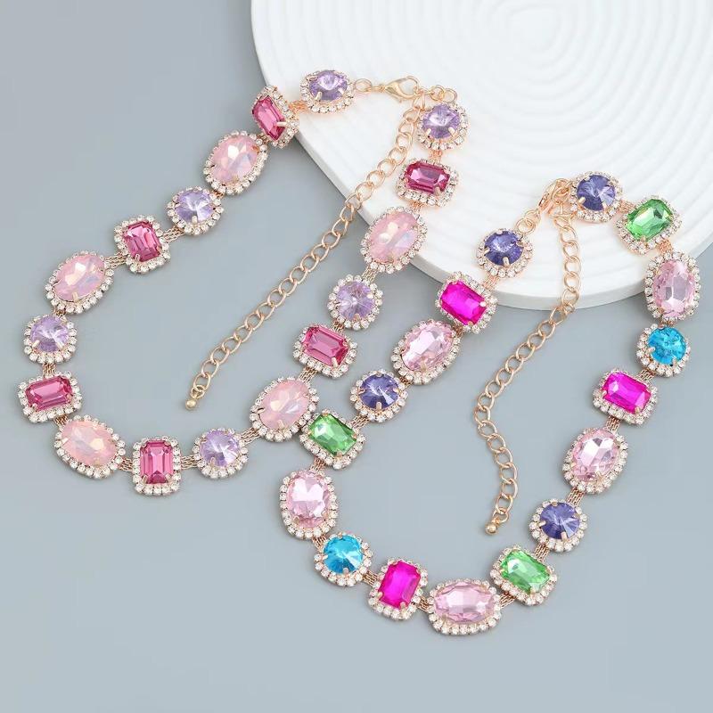 Exaggerated Colored Sugar Necklace for Women, Fashionable and Elegant, Simple Collarbone Chain, Beautiful Holiday Gift
