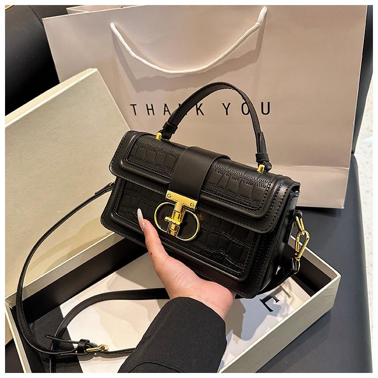 

Нишевая роскошная диагональная квадратная сумка на одно плечо с высококачественной текстурой, однотонная ручная сумка-коробка